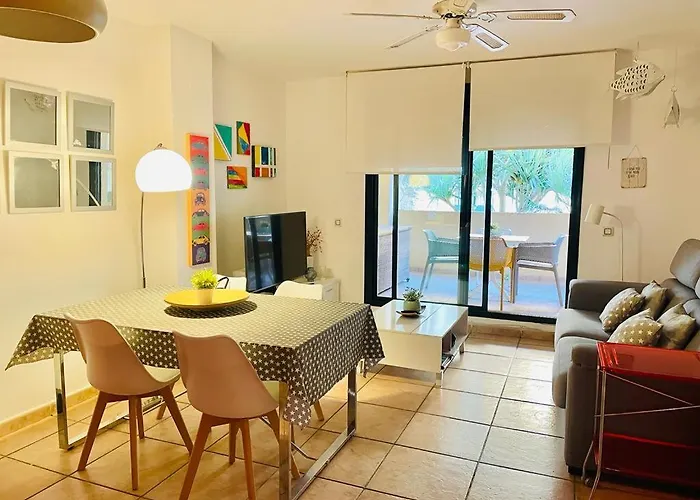 Estupendo Apartamento Urbanizacion Jardines De Zahara. Zahara De Los Atunes